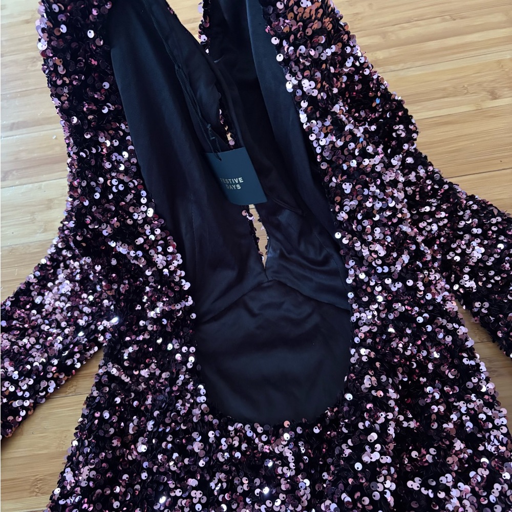 ZARA Sequin Long Sleeve Dress with open back - Picture 8 of 9